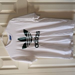 Adidas T-Shirt